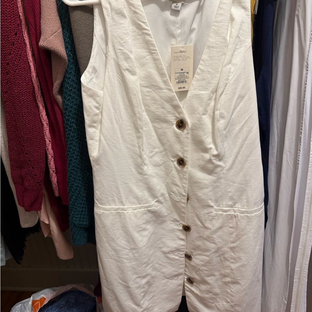 a new day Cream Sleeveless Button-Down Dress